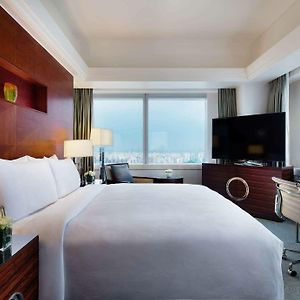 Executive Corner Room